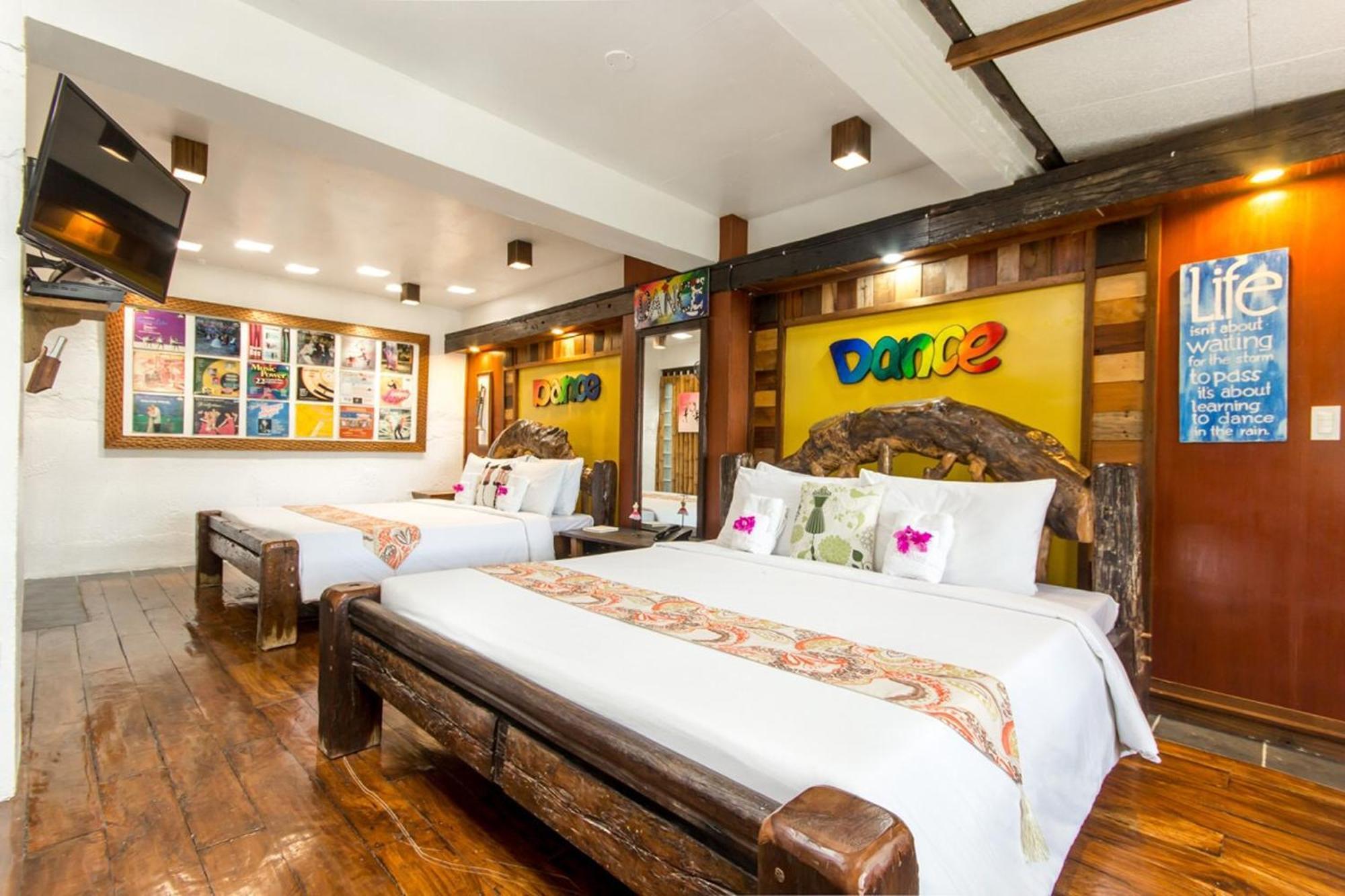 Oldwoods By The Sea Nature Resort Bani Pangasinan Exterior photo